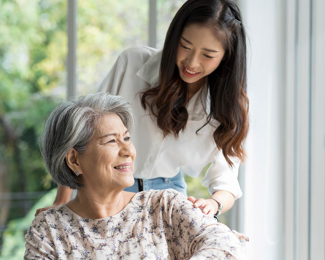 get involved with volunteer opportunities at Transitions LifeCare